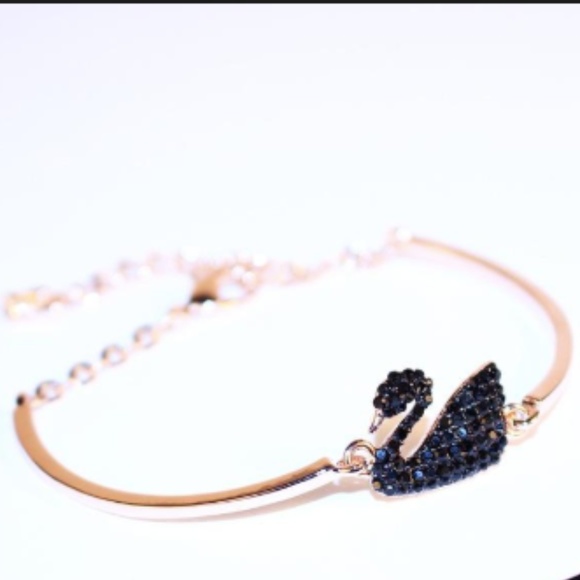 Swarovski Swan Bracelet - Picture 4 of 4